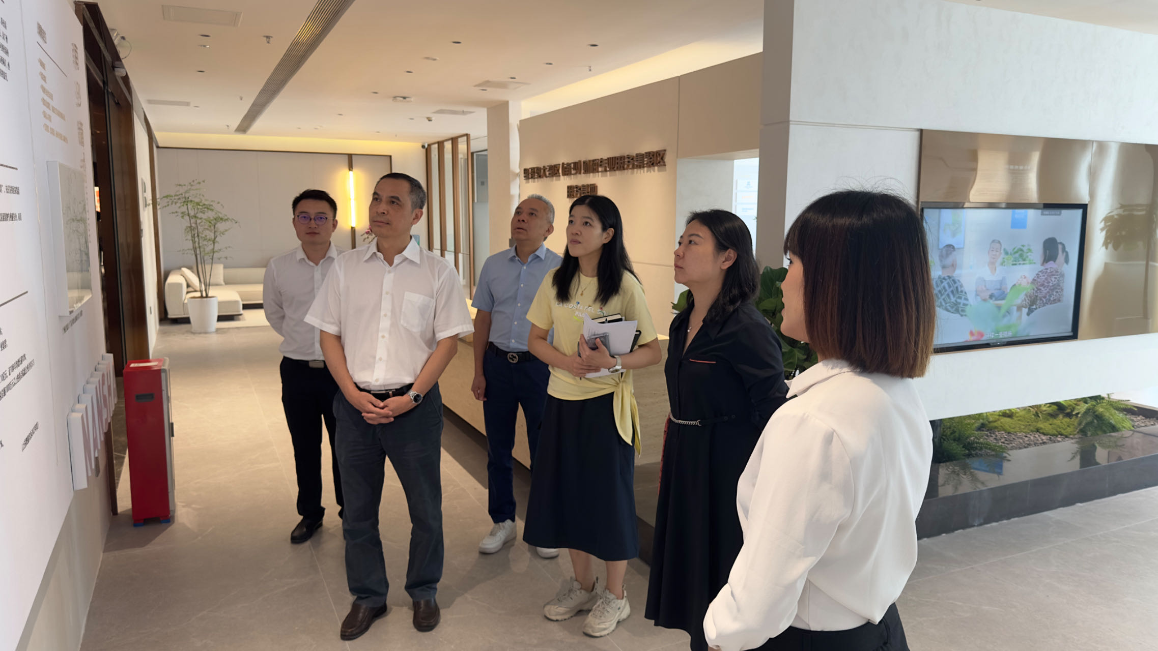 1729667156673236.jpg WechatIMG349.jpg